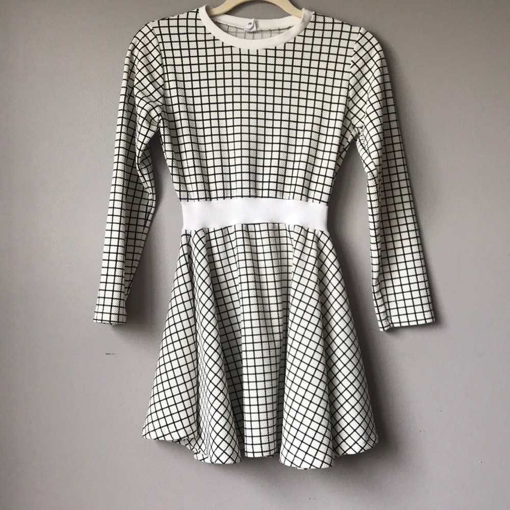 Long sleeve mini dress, size S